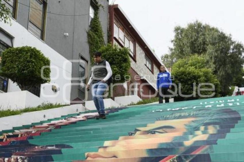 TLAXCALA . ESCALINATAS LOS HÉROES