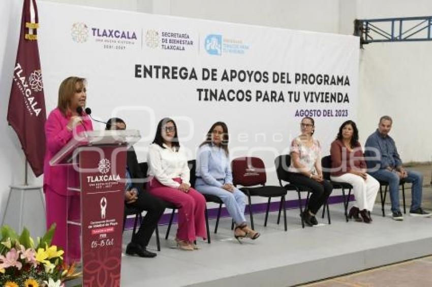 TLAXCALA . ENTREGA DE TINACOS