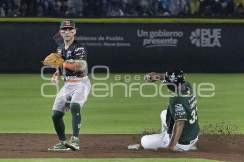 BEISBOL . PERICOS VS LEONES