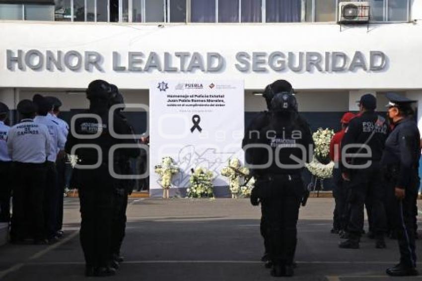 HOMENAJE POLICÍA CAÍDO