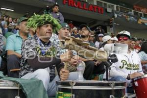 BÉISBOL . PERICOS VS LEONES