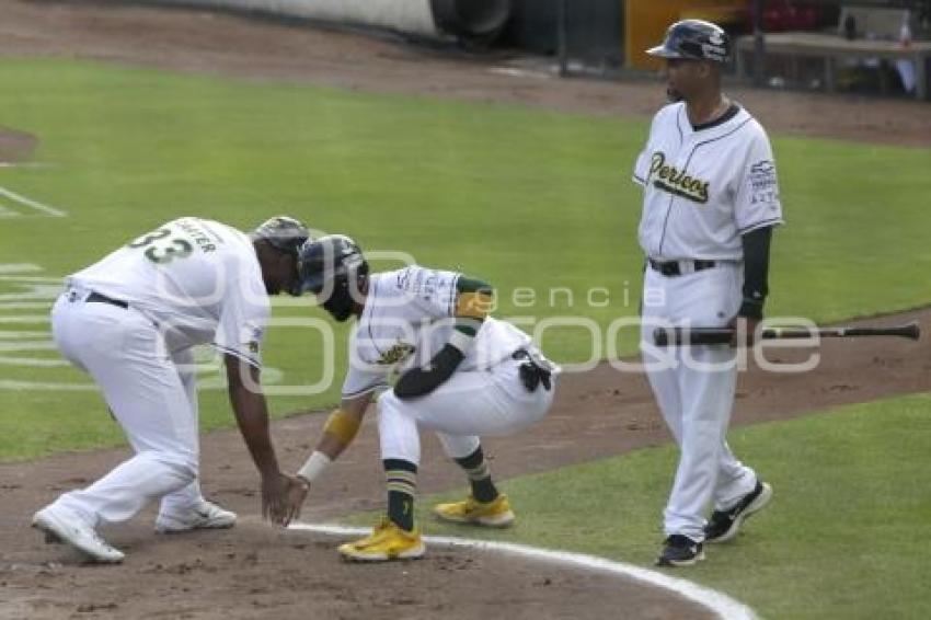 BÉISBOL . PERICOS VS LEONES