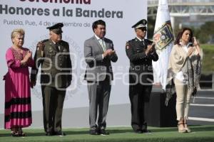 HONORES A LA BANDERA