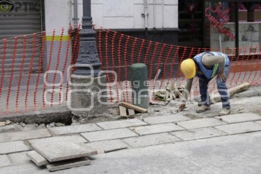 REHABILITACIÓN . CALLE 16 SEPTIEMBRE