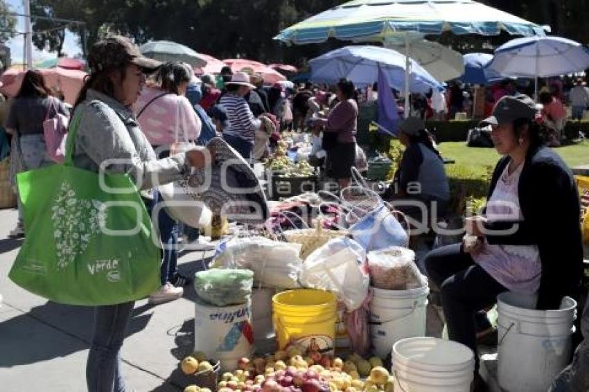 SAN PEDRO CHOLULA . TRUEQUE