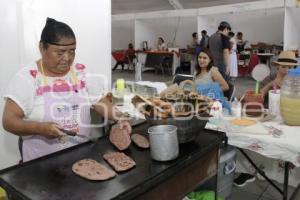 TURISMO . COCINERAS TRADICIONALES