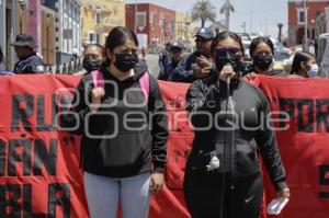 MANIFESTACIÓN . NORMALISTAS