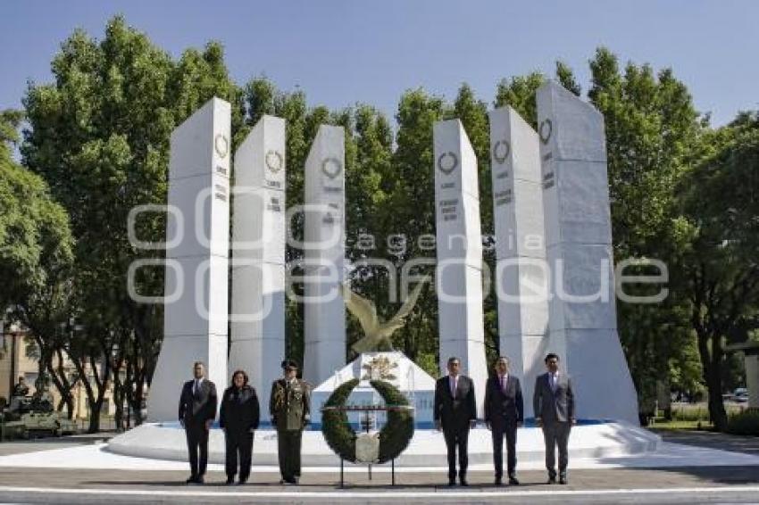 GOBIERNO . CEREMONIA NIÑOS HÉROES