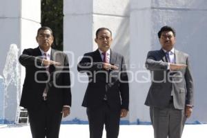 GOBIERNO . CEREMONIA NIÑOS HÉROES