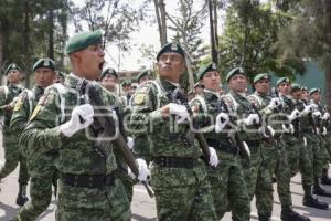 XXV ZONA MILITAR . ENSAYO DESFILE