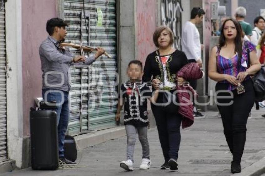 FIESTAS PATRIAS . VESTIMENTA