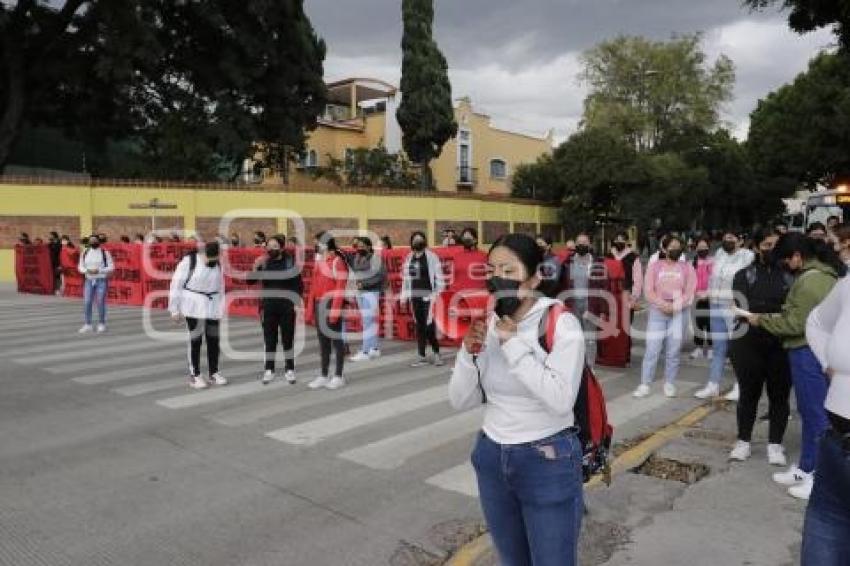 MANIFESTACIÓN . NORMALISTAS