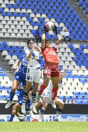 FÚTBOL . CLUB PUEBLA VS CRUZ AZUL