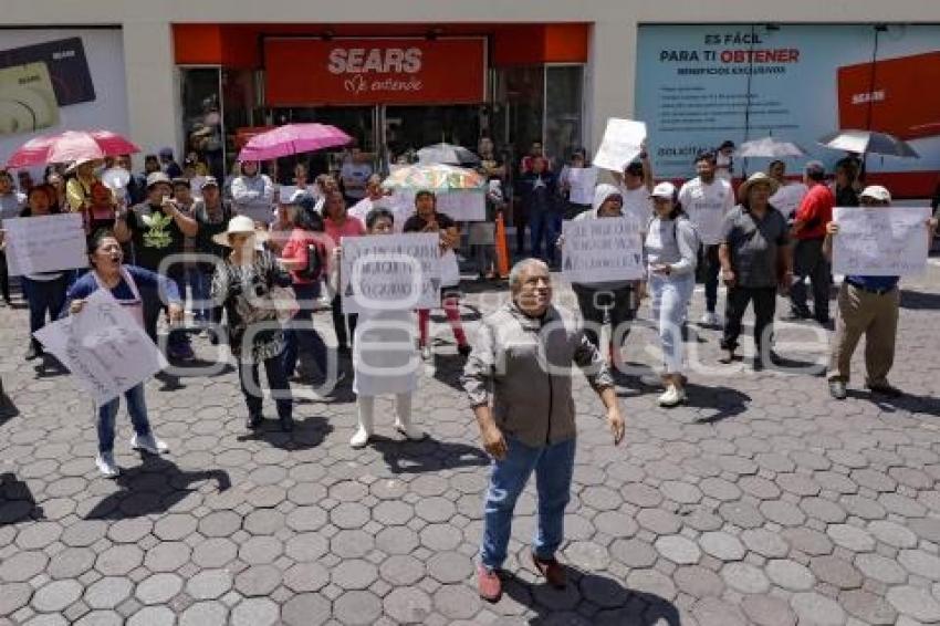 MANIFESTACIÓN . MERCADO 5 DE MAYO