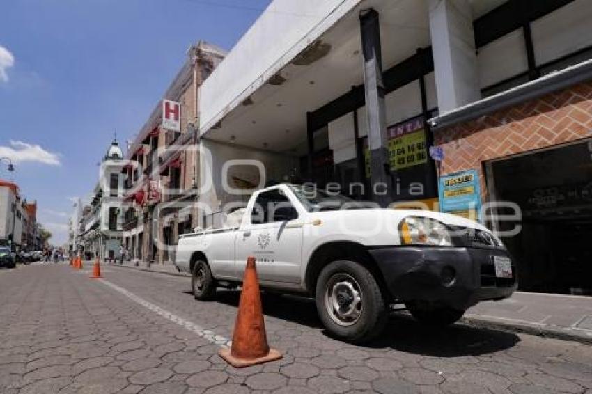 CALLE DOBLE SENTIDO . 3 PONIENTE