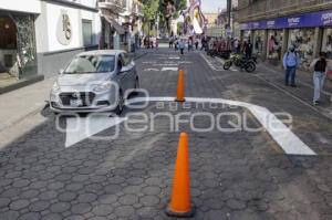 CALLE DOBLE SENTIDO . 3 PONIENTE