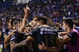 FÚTBOL . CLUB PUEBLA VS PUMAS