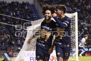 FÚTBOL . CLUB PUEBLA VS PUMAS