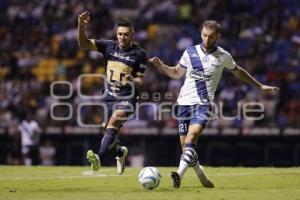 FÚTBOL . CLUB PUEBLA VS PUMAS