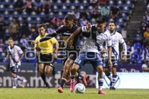 FÚTBOL . CLUB PUEBLA VS PUMAS