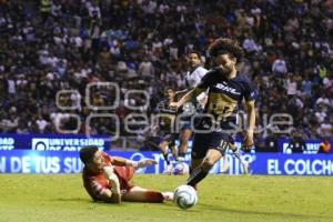 FÚTBOL . CLUB PUEBLA VS PUMAS