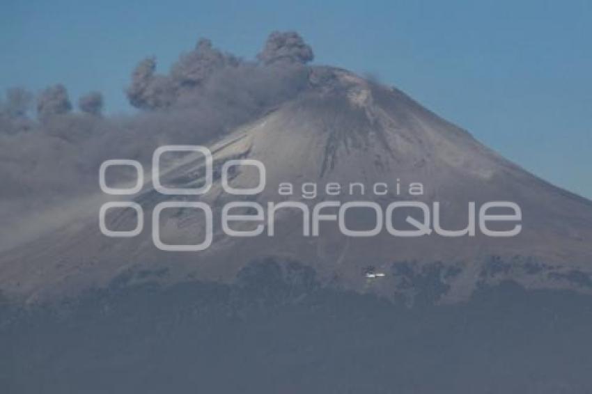 VOLCÁN . POPOCATÉPETL