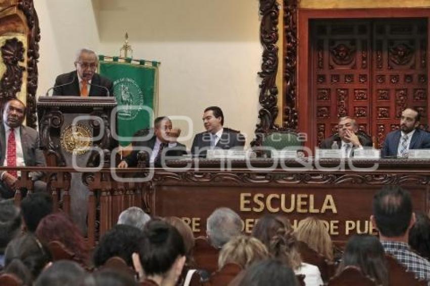 ESCUELA LIBRE DE DERECHO . CONFERENCIA