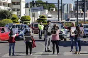 MANIFESTACIÓN . ESCUELA MOCTEZUMA
