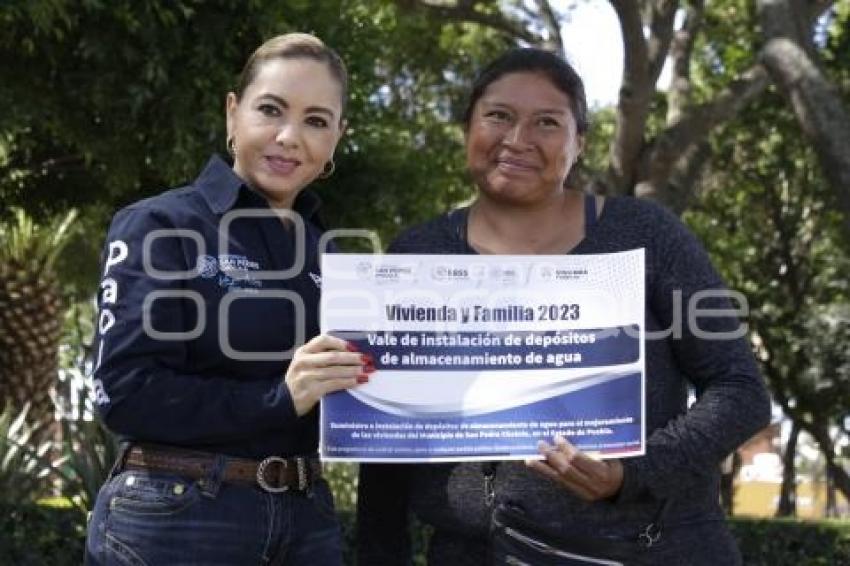 SAN PEDRO CHOLULA . ENTREGA TINACOS