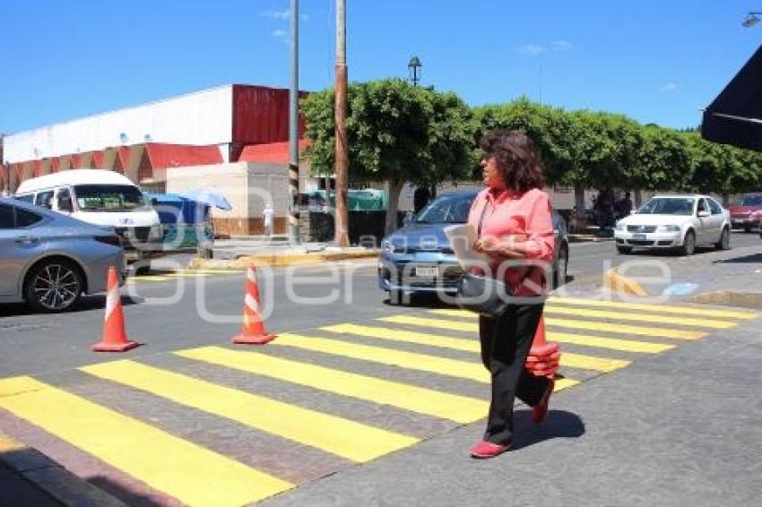 TLAXCALA . PINTA PASOS PEATONALES