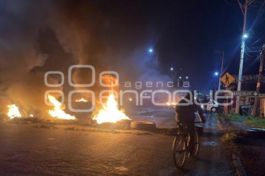 PROTESTA . CARRETERA CERRADA