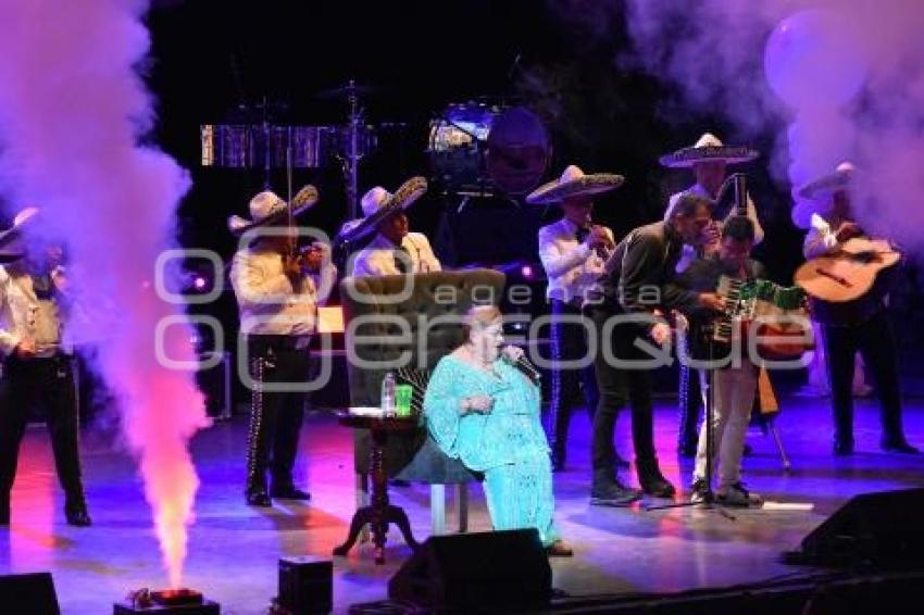 CONCIERTO . PAQUITA LA DEL BARRIO