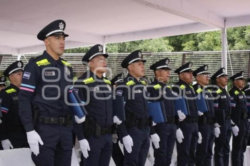 AYUNTAMIENTO . GRADUACIÓN POLICÍAS