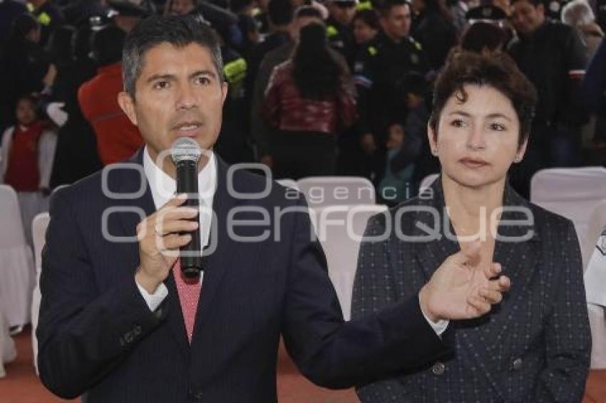 AYUNTAMIENTO . GRADUACIÓN POLICÍAS