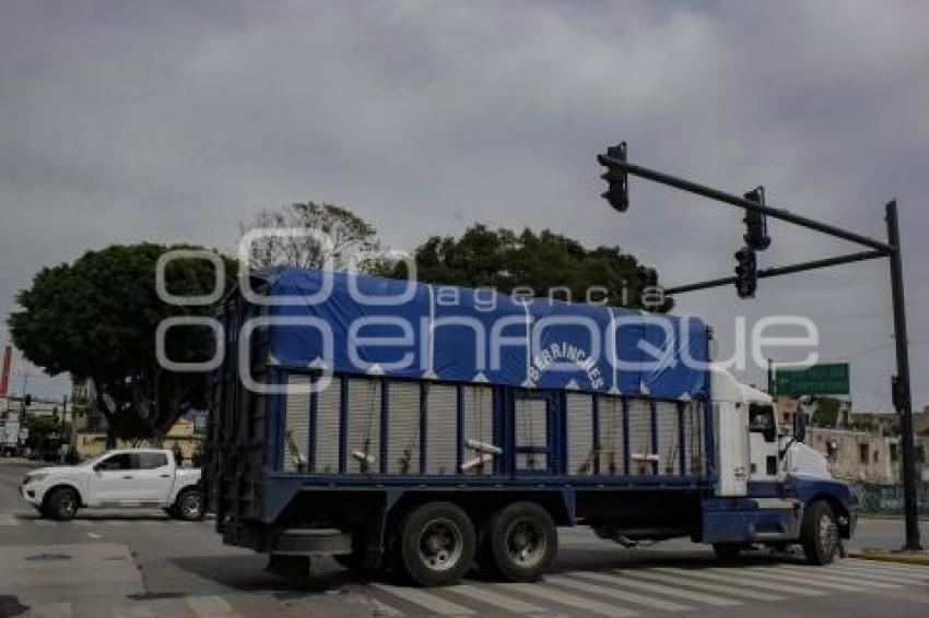 MANIFESTACIÓN . CIERRE VIAL 