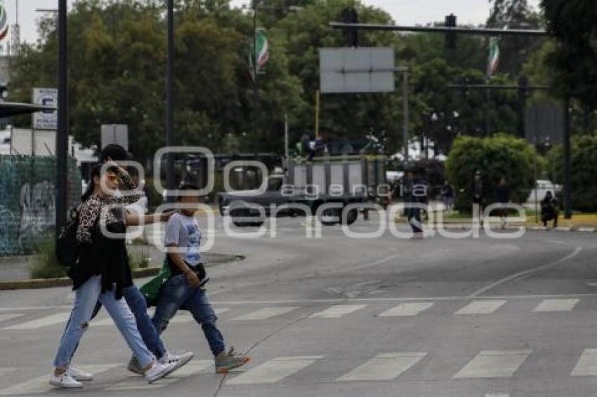 MANIFESTACIÓN . CIERRE VIAL 