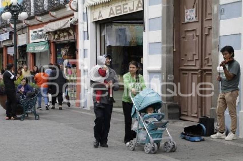 TURISMO . LA CALLE DE LOS DULCES