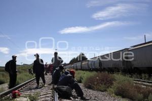 CRUZ ROJA . MIGRANTES