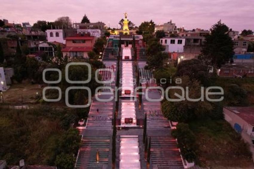 TLAXCALA . ESCALINATAS LOS HÉROES