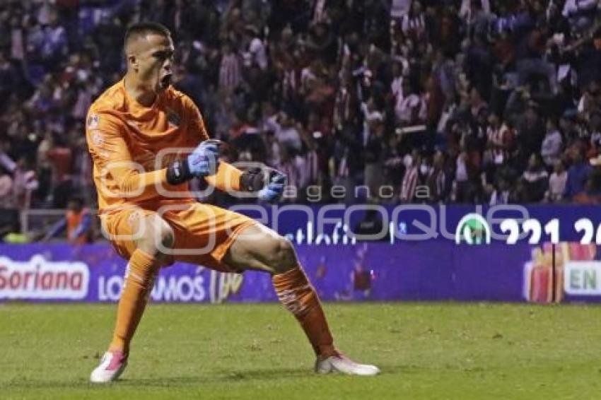 FÚTBOL . CLUB PUEBLA VS CHIVAS