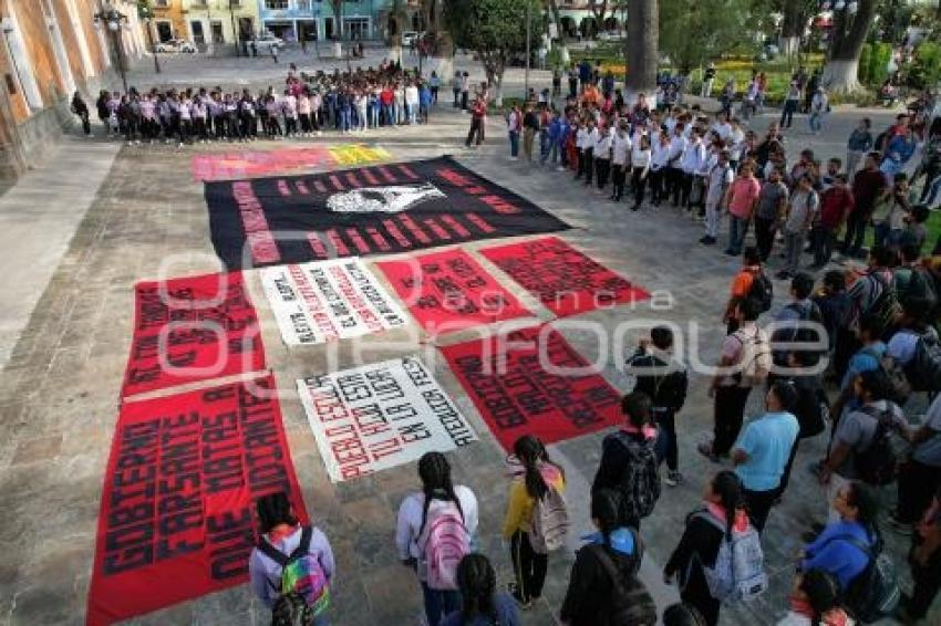 TLAXCALA . MANIFESTACIÓN NORMALISTAS