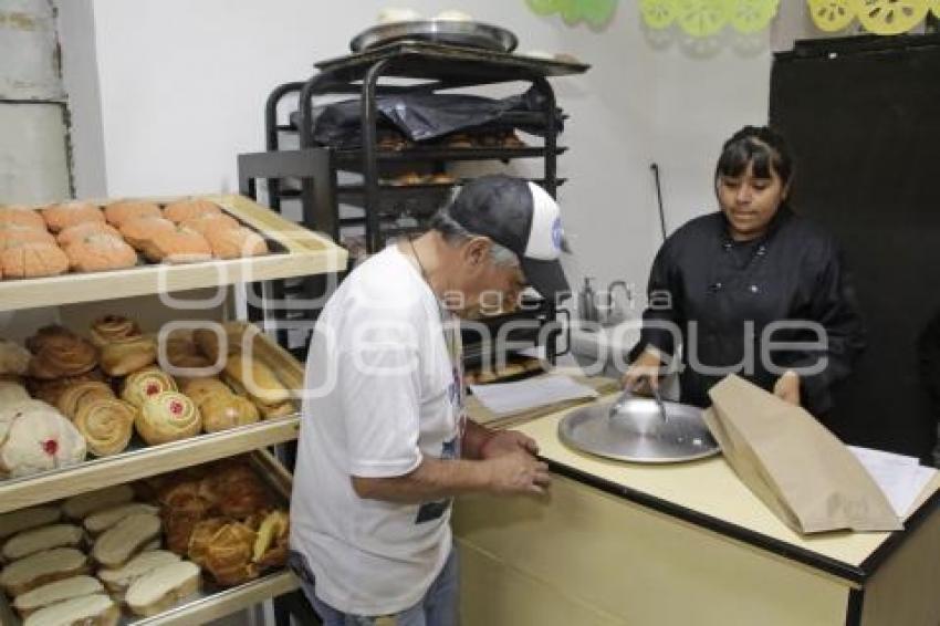 PAN DE MUERTO