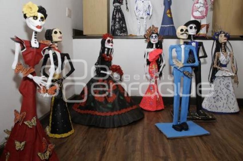 CONGRESO . EXHIBICIÓN CATRINAS