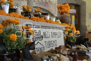 TLAXCALA . DÍA DE MUERTOS . OFRENDA