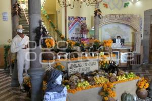 TLAXCALA . DÍA DE MUERTOS . OFRENDA