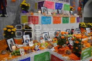 ATLIXCO . OFRENDA COMUNICADORES