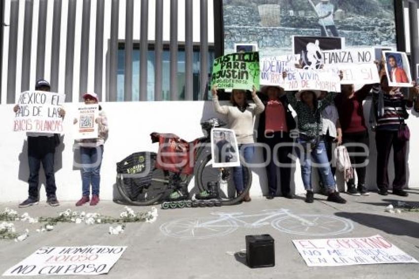 MANIFESTACIÓN . FGE