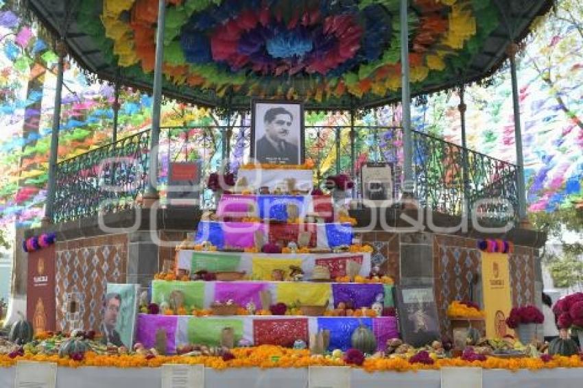 TLAXCALA . OFRENDA MONUMENTAL 