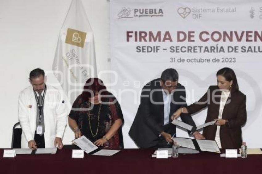 GOBIERNO ESTATAL . IMPLANTES COCLEARES