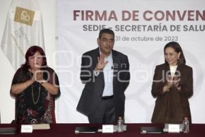 GOBIERNO ESTATAL . IMPLANTES COCLEARES